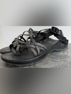 Chaco Strappy ZX2 Grey Black Sandals Toe Strap Double 8